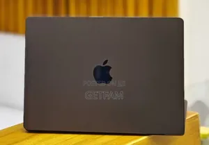 New Laptop Apple MacBook Air 2023 M2 16GB Apple M3 Pro SSD 512GB