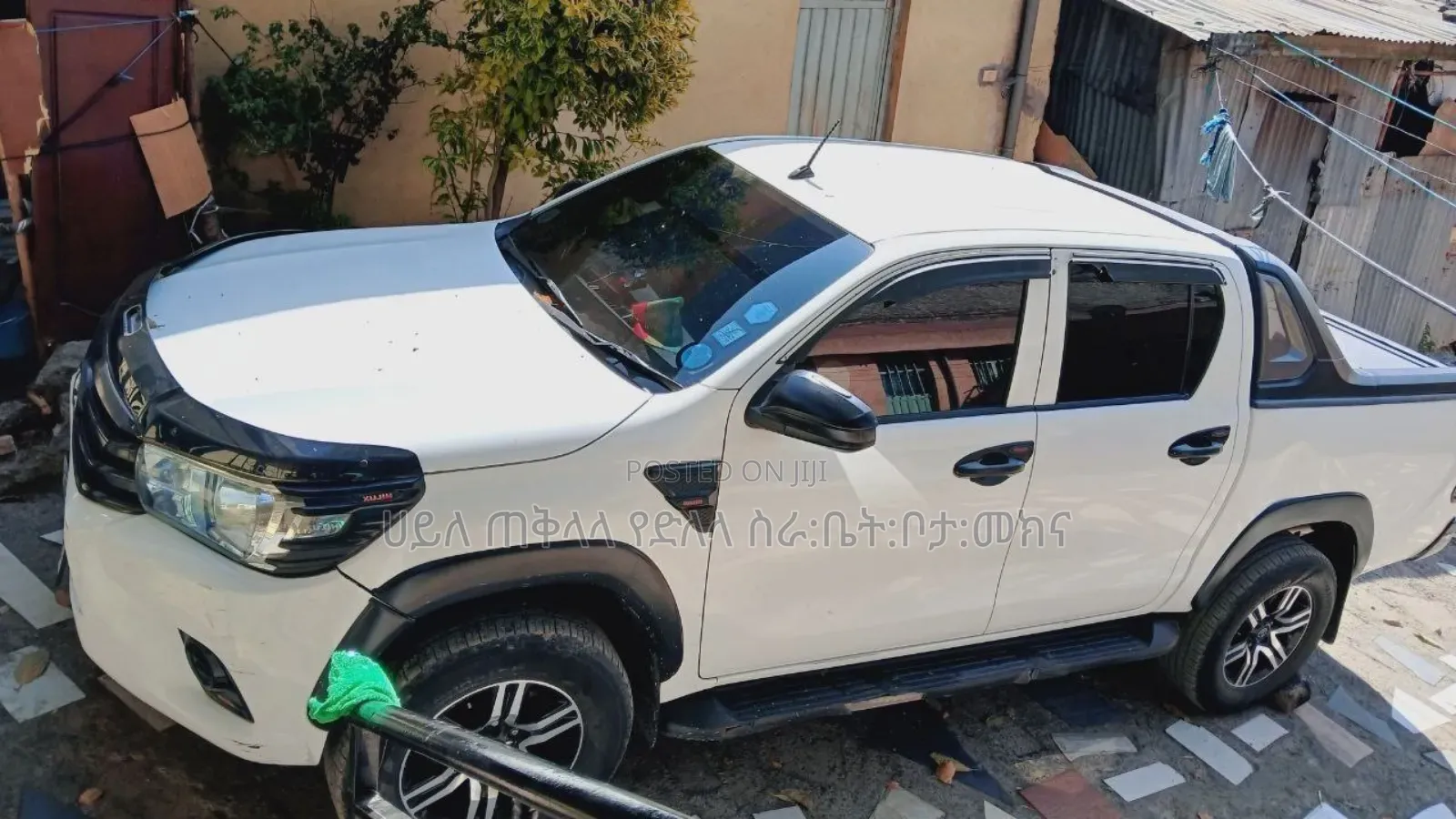 Toyota Hilux 2019 White