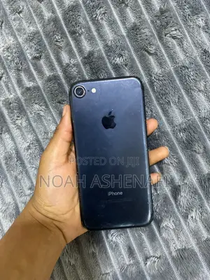 Apple iPhone 7 32 GB Black