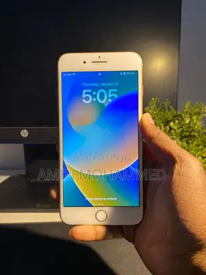 Apple iPhone 8 Plus 64 GB Gold