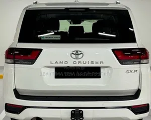 Toyota Land Cruiser 2022 White
