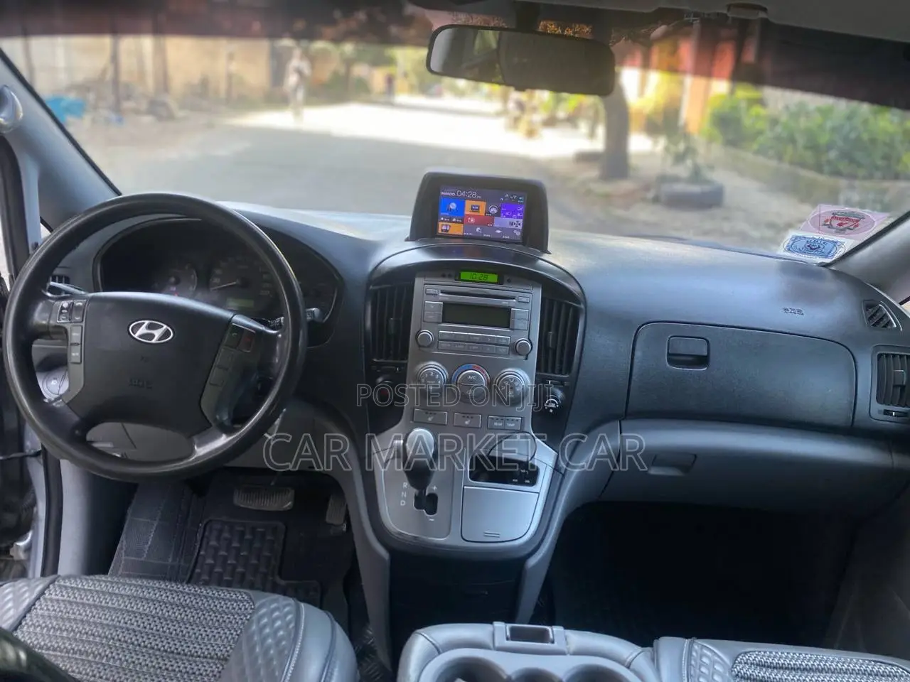 Hyundai Starex 2015 Silver