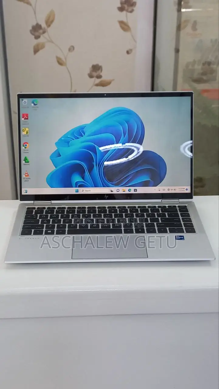 New Laptop HP EliteBook 1040 G8 16GB Intel Core I7 SSD 512GB