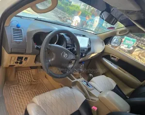 Toyota Fortuner 2009 White