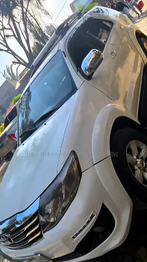 Toyota Fortuner 2009 White