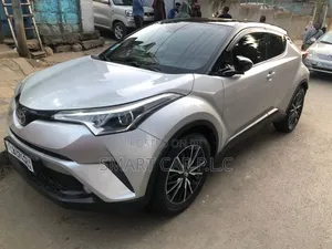 Toyota C-HR 2018 Silver