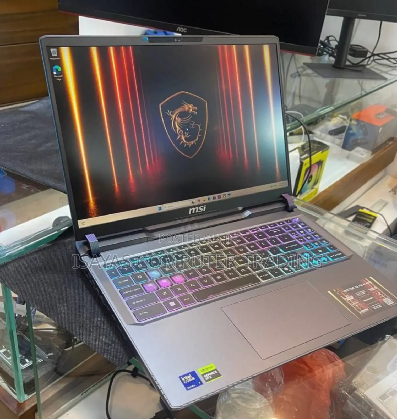 New Laptop MSI Vector 16 HX AI A2XWIG 16GB Intel Core Ultra 7 SSD 1T
