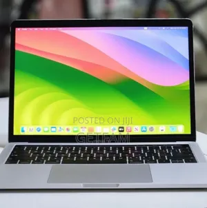 New Laptop Apple MacBook 2018 8GB Intel Core I5 SSD 256GB