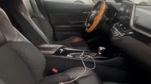 Toyota C-HR 2017 Brown