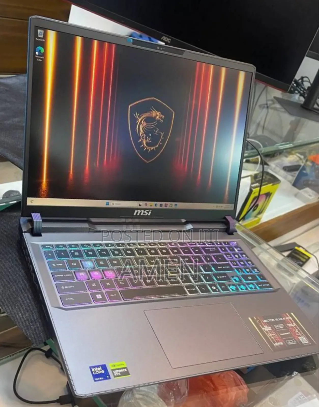 New Laptop MSI Vector 16 HX AI A2XWIG 16GB Intel Core Ultra 7 SSD 1T