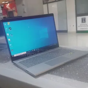 New Laptop HP 14-Dq2031tg 16GB Intel Core I7 SSD 512GB