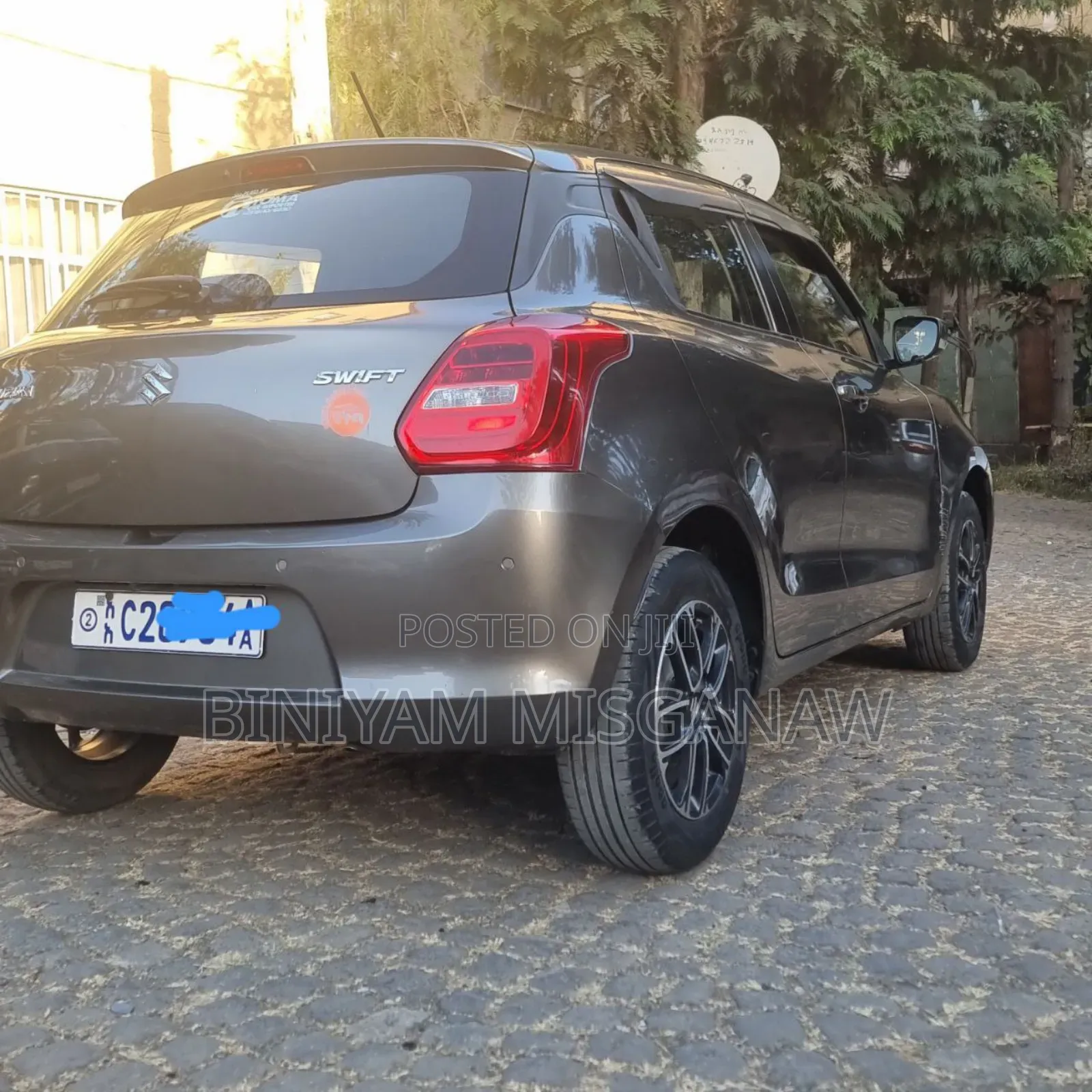Suzuki Swift 2022 Gray
