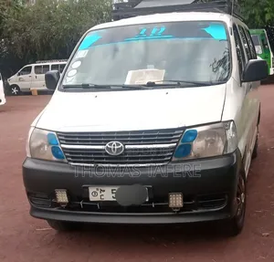 Toyota HiAce 2010 White