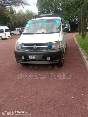 Toyota HiAce 2010 White