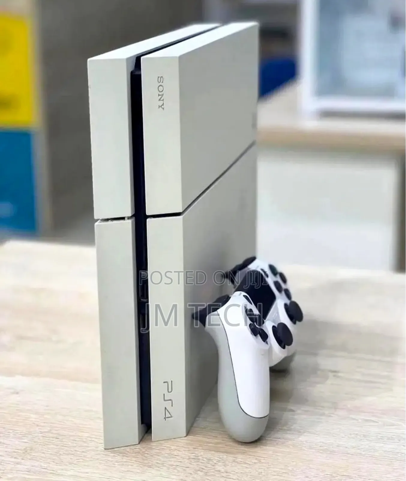 Fatt Playstation 4 ከበርካታ ጌሞች ጋር