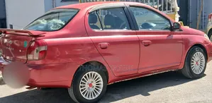 Toyota Platz 2002 Red