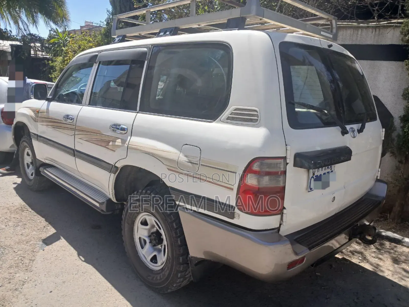 Toyota Land Cruiser 2004 White