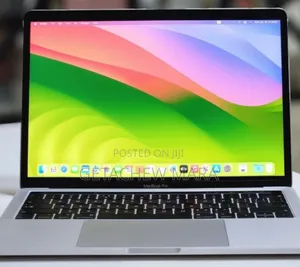 New Laptop Apple MacBook 2018 8GB Intel Core I5 SSD 256GB