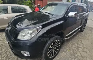 Toyota Land Cruiser Prado 2011 Black