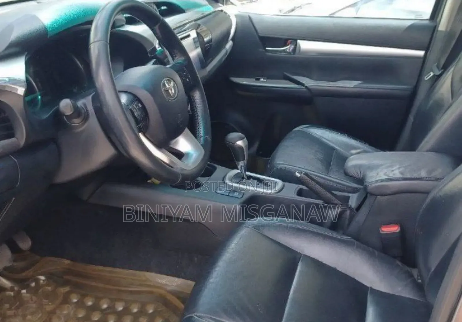 Toyota Hilux 2019 White