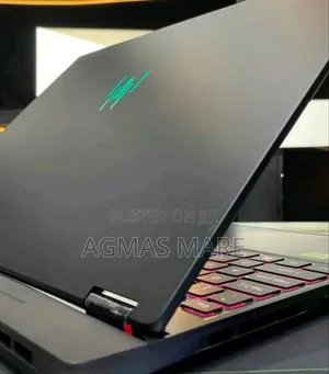 New Laptop Acer Predator Helios 300 16GB Intel Core Ultra 9 SSD 1T