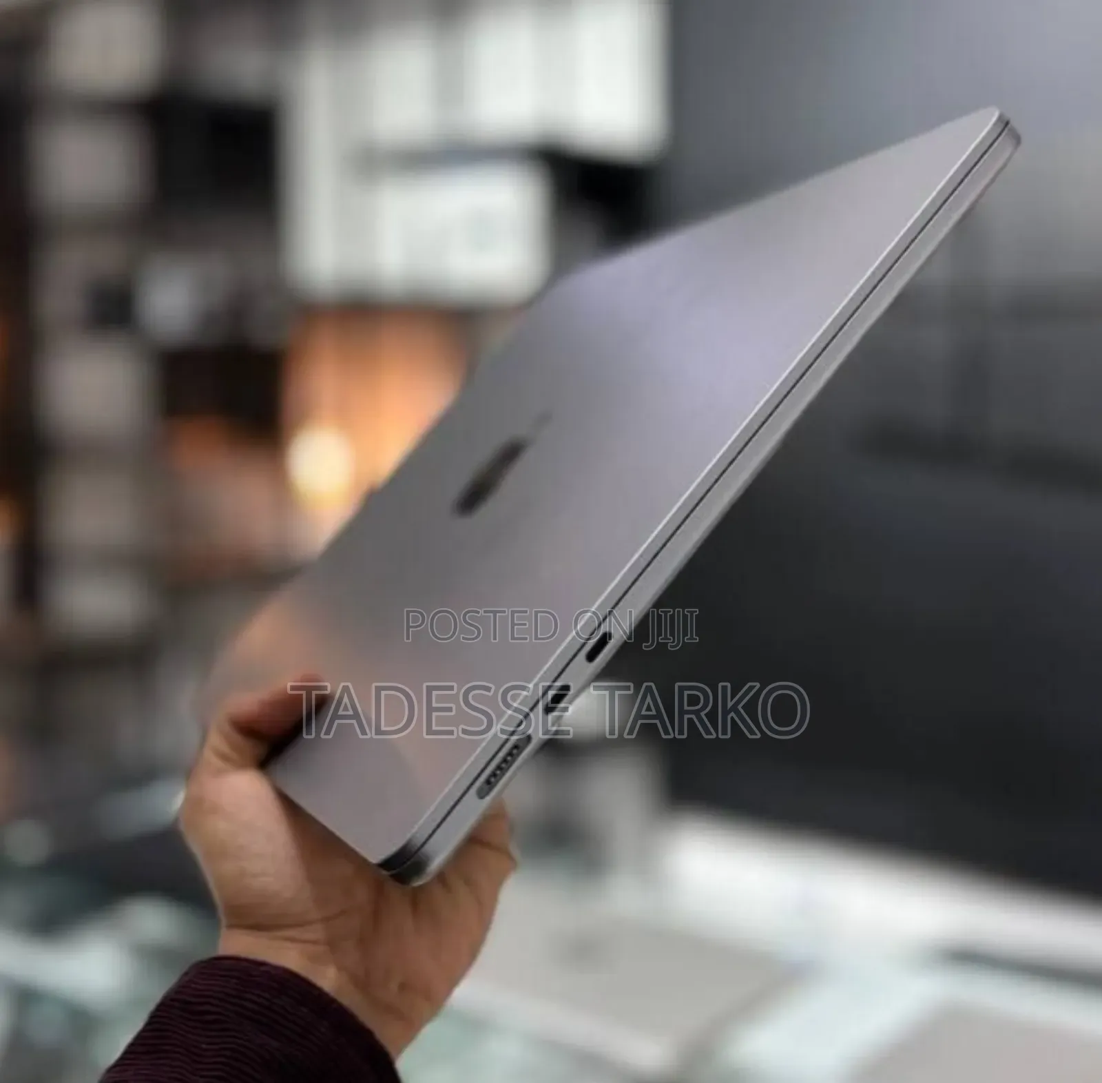 New Laptop Apple MacBook Air 2024 M3 15-Inch 8GB Apple M3 SSD 256GB