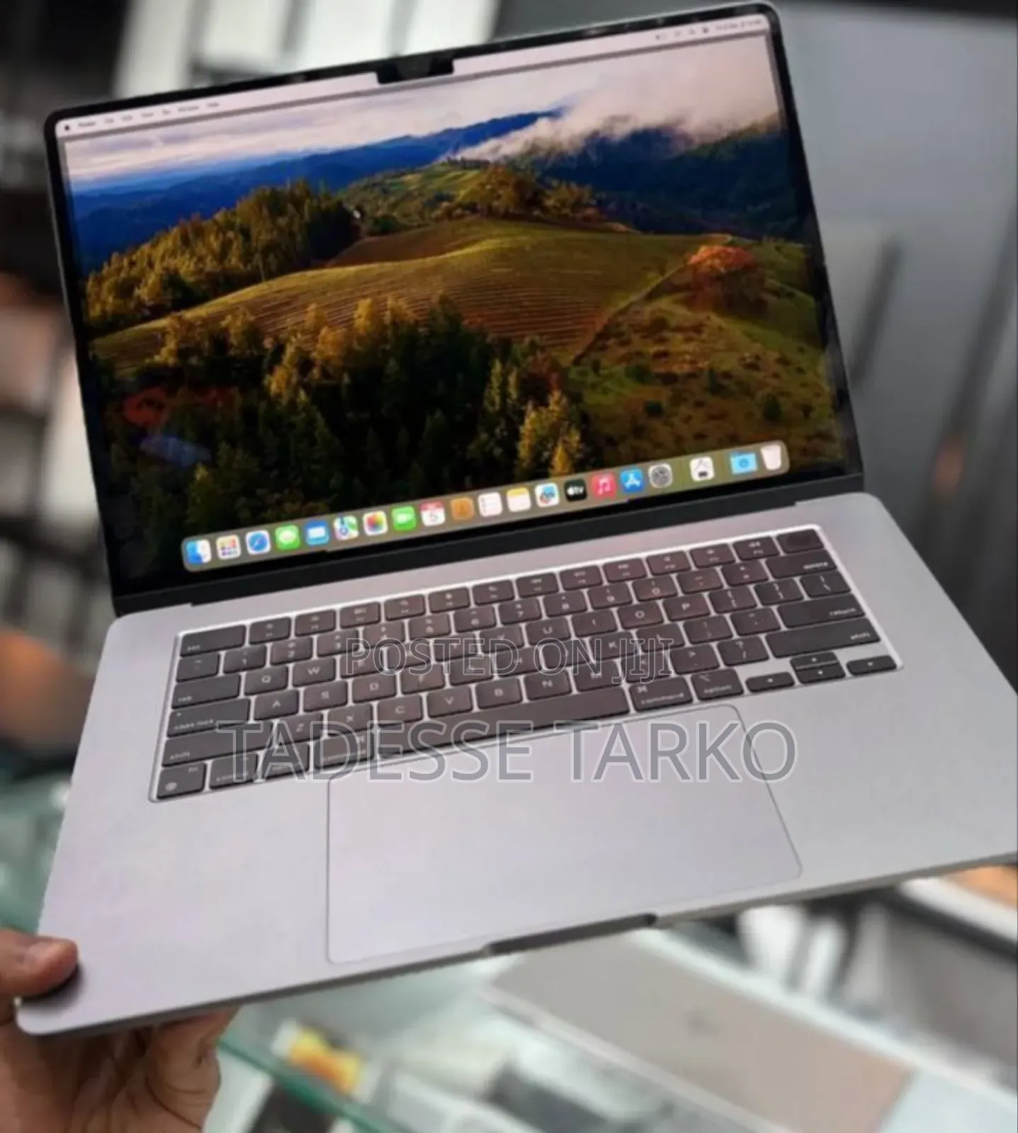 New Laptop Apple MacBook Air 2024 M3 15-Inch 8GB Apple M3 SSD 256GB