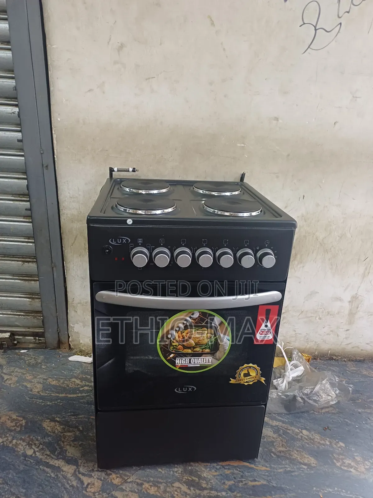 Lux Freestanding Oven 50×50 – Original | Strong Performance | Compact