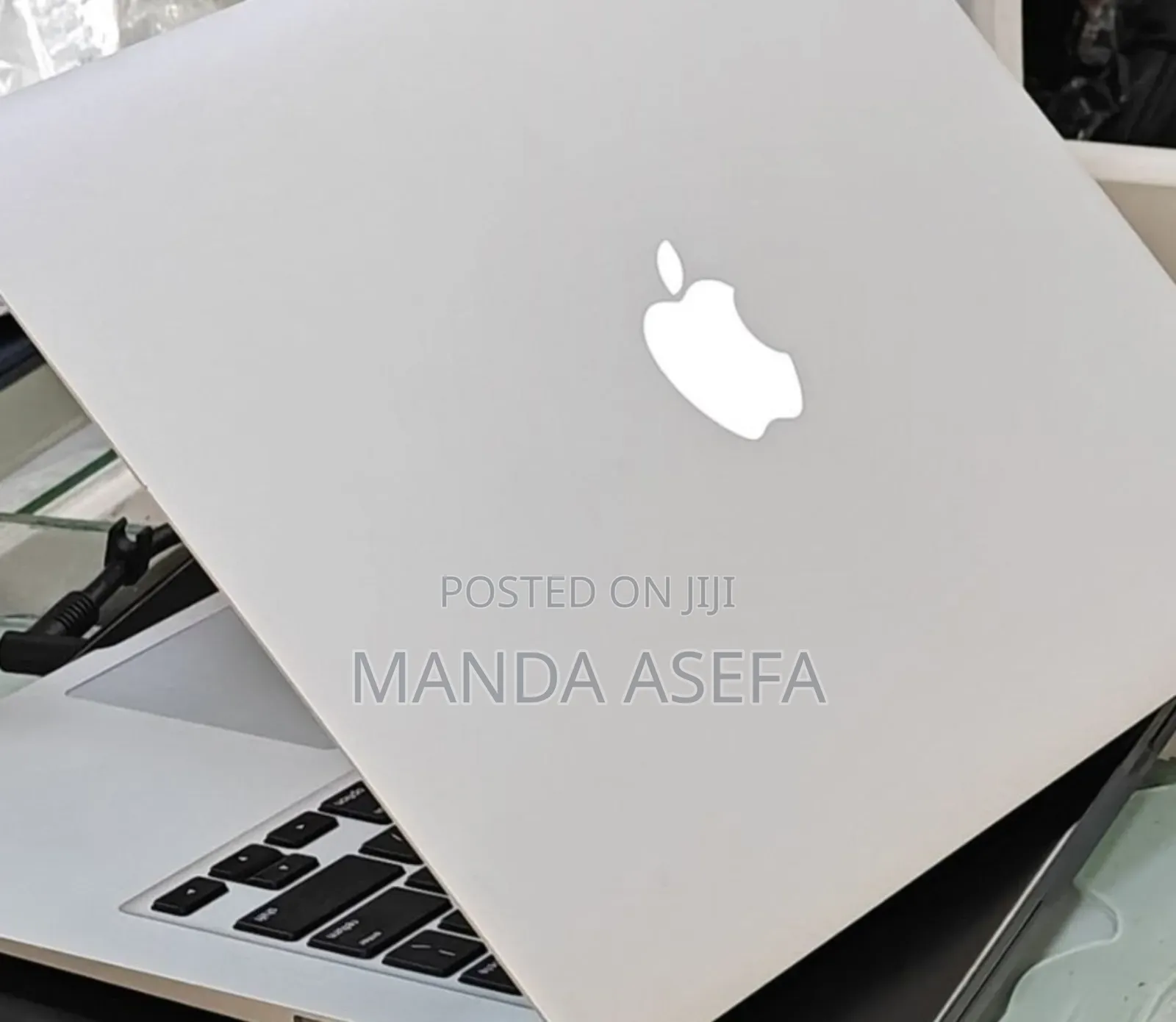 New Laptop Apple MacBook Pro 2017 8GB Intel Core I7 SSD 512GB