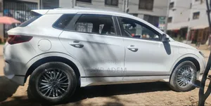 BYD E2 43 kWh 94 hp FWD 2024 White