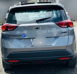 Chevrolet Orlando 2023 Blue