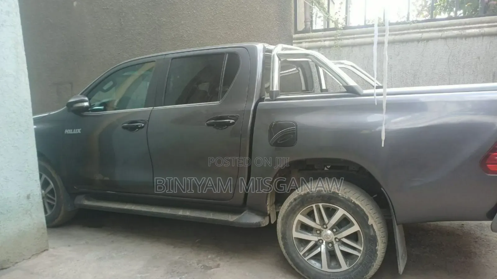 Toyota Hilux 2020 Gray