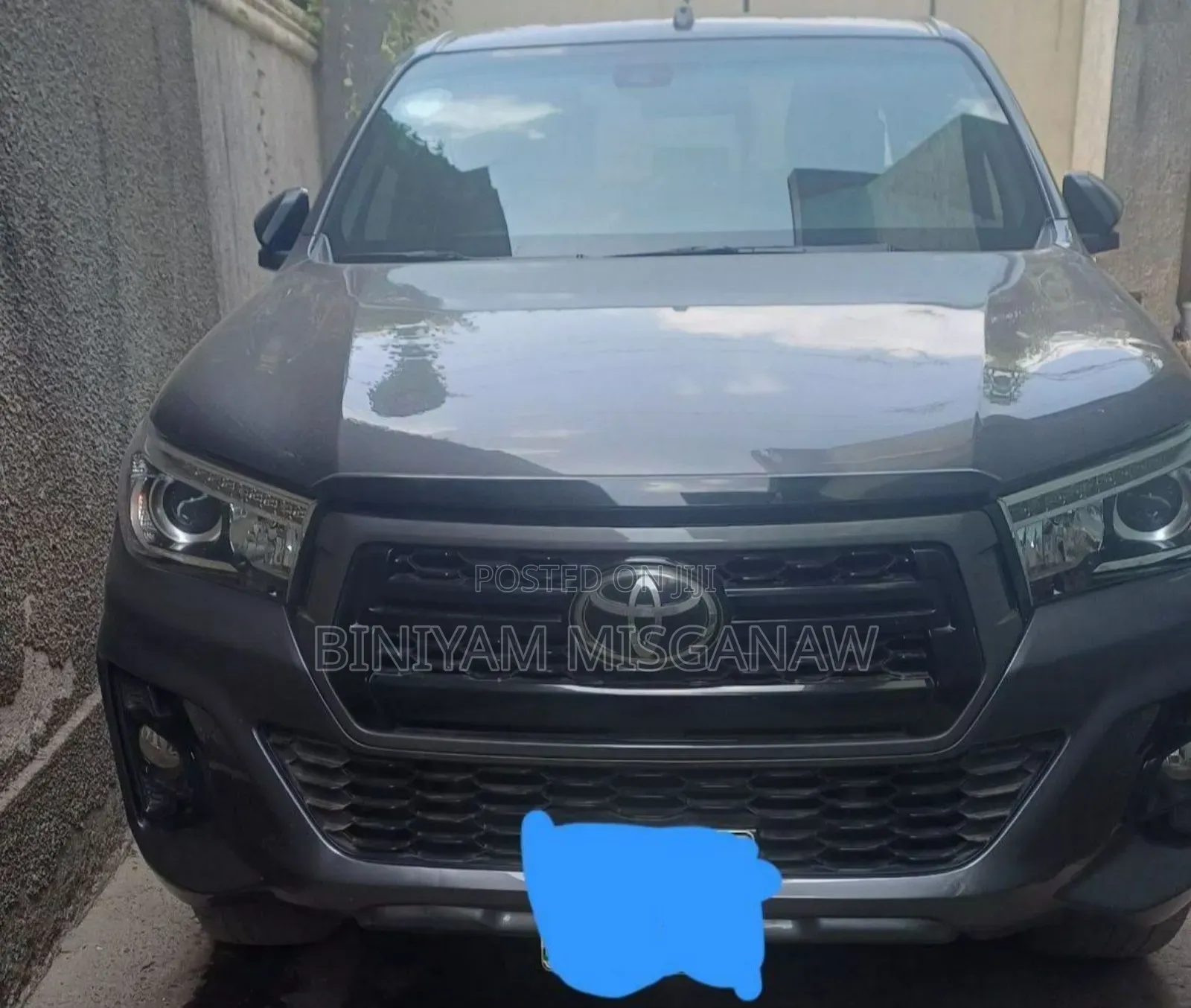 Toyota Hilux 2020 Gray