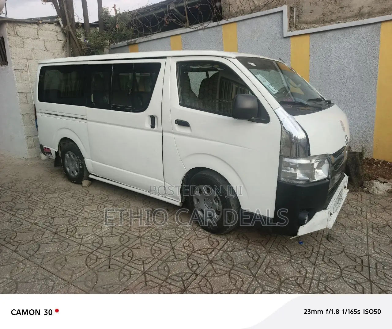 Toyota HiAce 2010 White