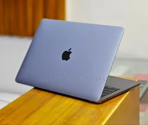 New Laptop Apple MacBook Pro M1 16GB Intel Core I5 SSD 256GB