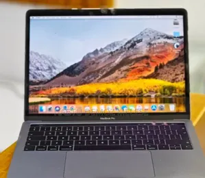 New Laptop Apple MacBook Pro M1 16GB Intel Core I5 SSD 256GB