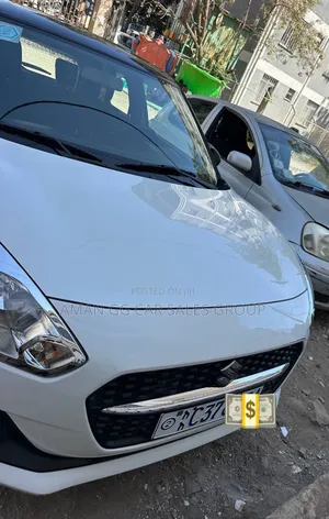 Suzuki Swift 2022 Silver