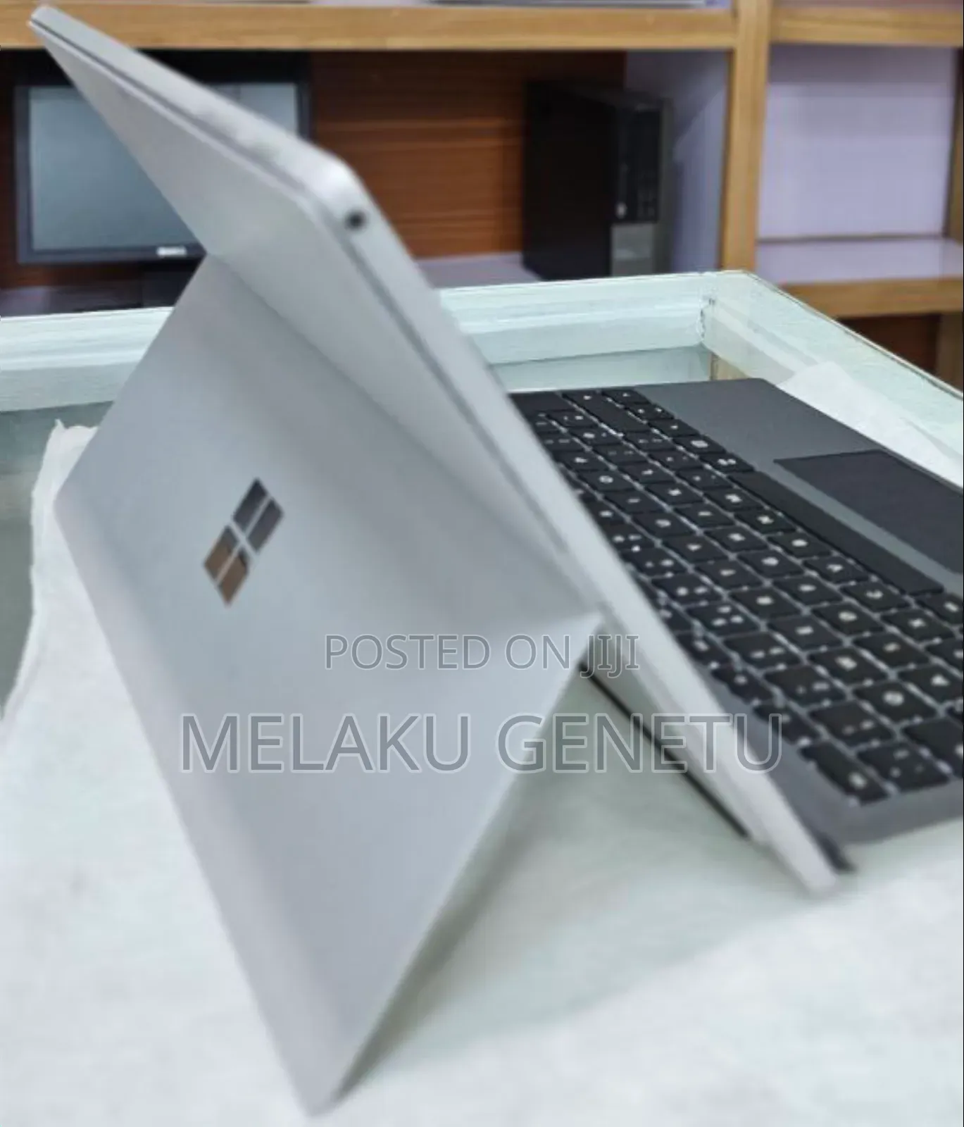 New Laptop Microsoft Surface Pro 7+ 16GB Intel Core I7 SSD 250GB