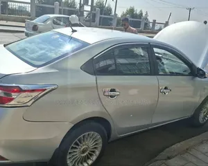 Toyota Yaris 2016 Teal