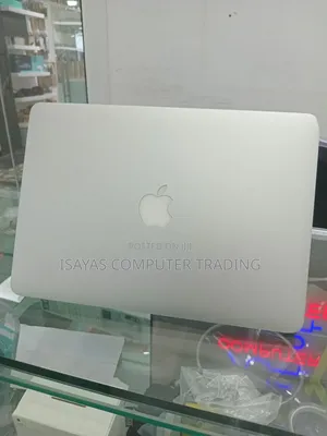 New Laptop Apple MacBook Air 2017 8GB Intel Core I7 SSD 128GB