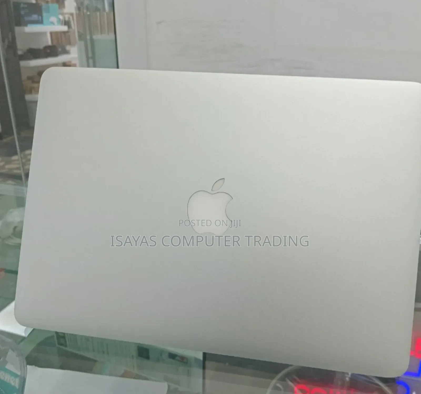 New Laptop Apple MacBook Air 2017 8GB Intel Core I7 SSD 128GB