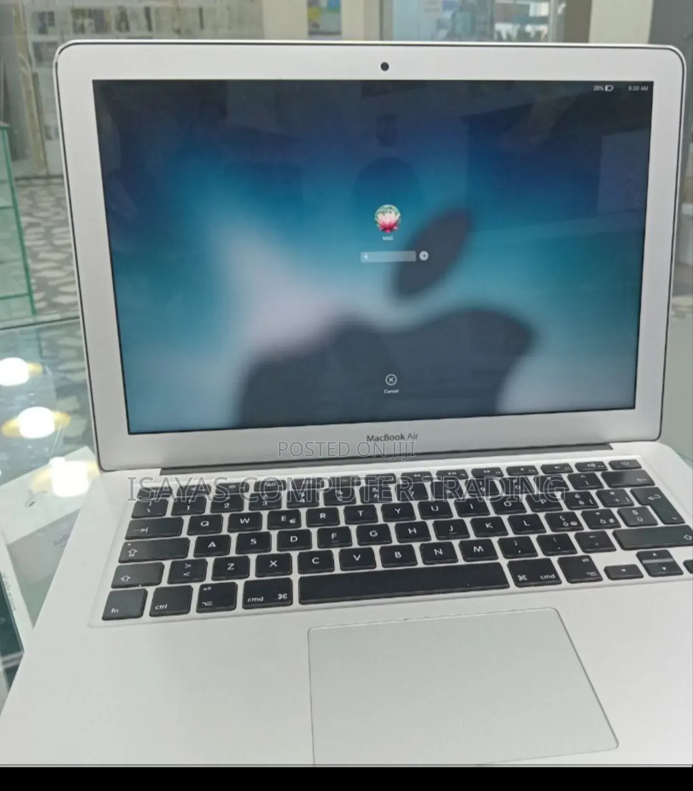 New Laptop Apple MacBook Air 2017 8GB Intel Core I7 SSD 128GB