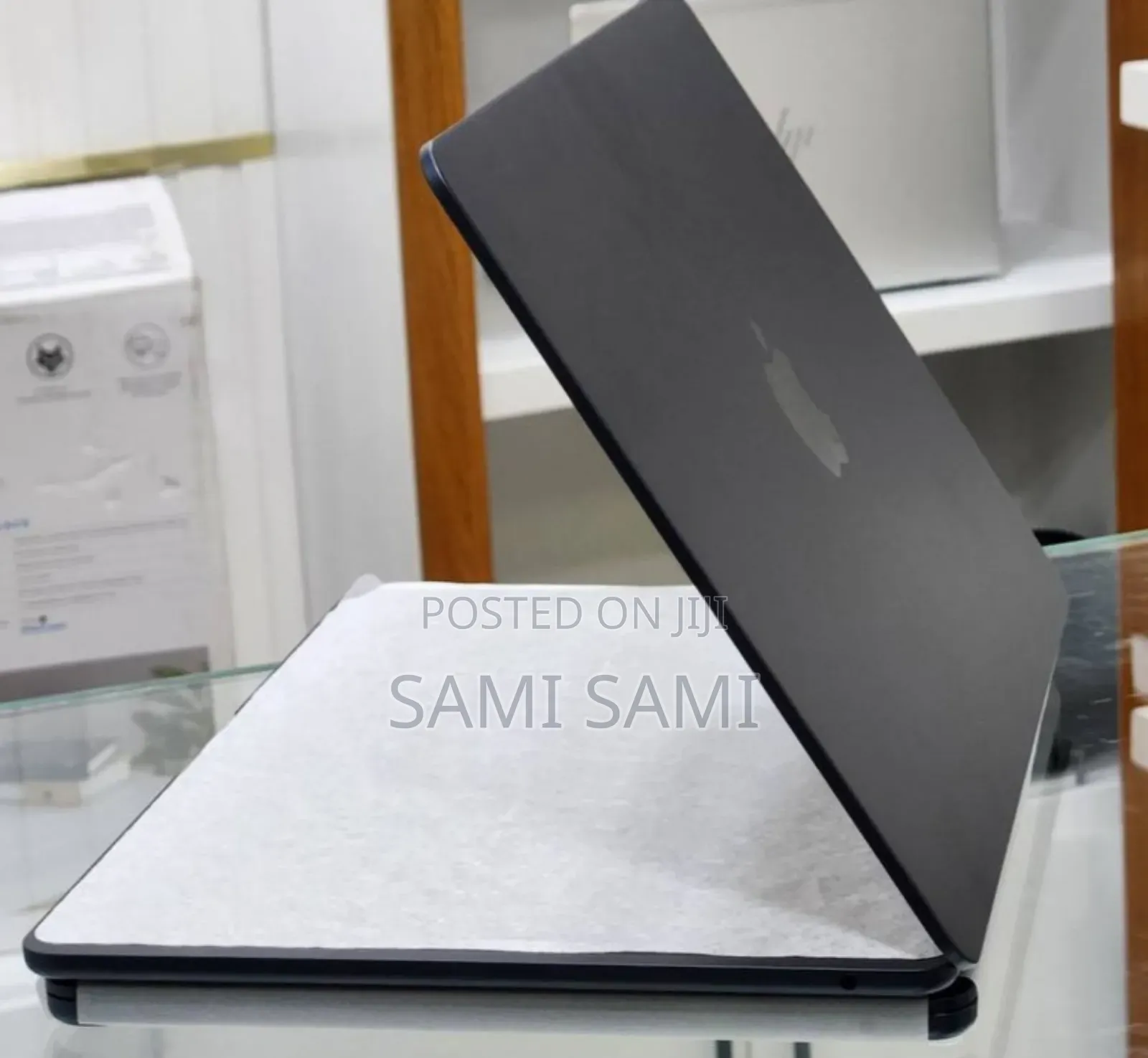 New Laptop Apple MacBook Air 2025 M4 13-Inch 16GB Apple M4 SSD 256GB