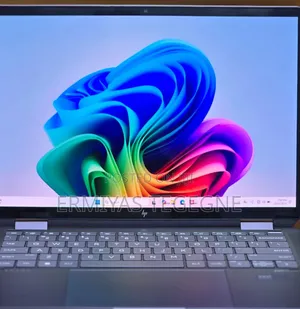 New Laptop HP 14-Dq1025cl 16GB Intel Core Ultra 7 SSD 512GB