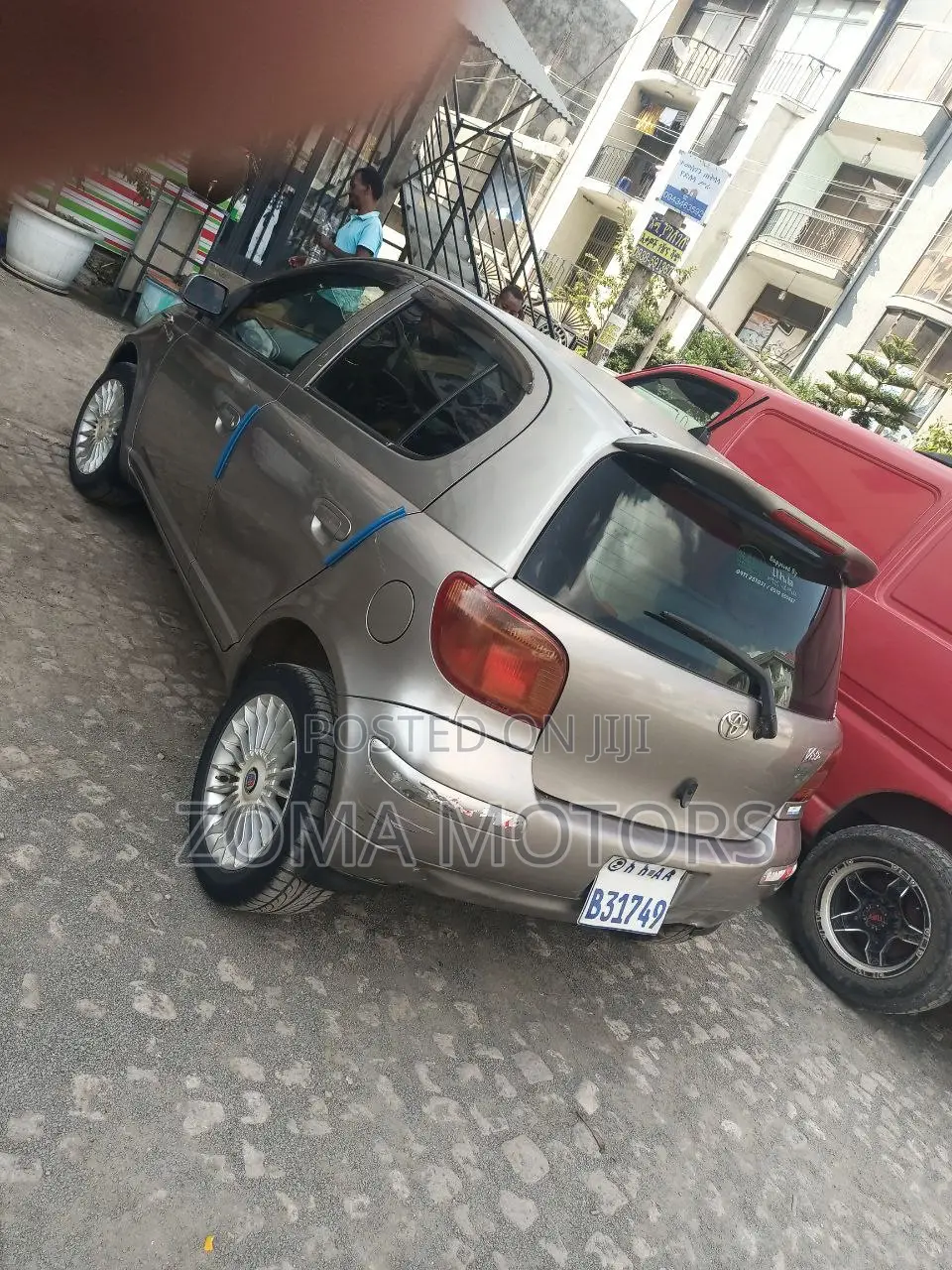 Toyota Vitz 1.0 FWD 5dr 2004 Silver