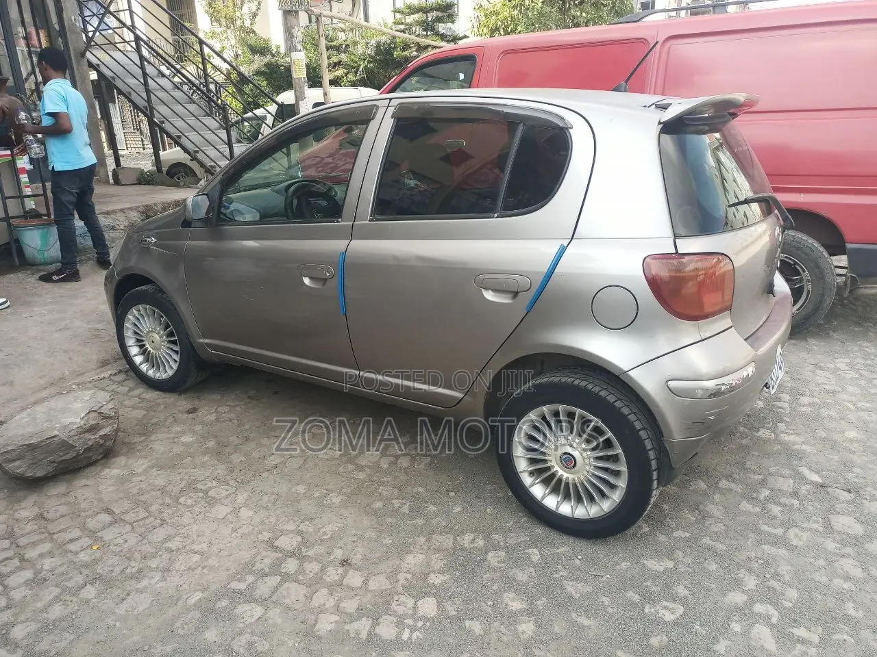 Toyota Vitz 1.0 FWD 5dr 2004 Silver