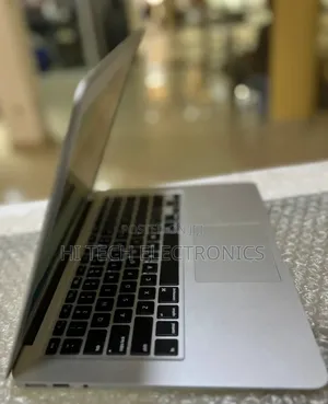 New Laptop Apple MacBook Air 2014 4GB Intel Core I5 SSD 256GB