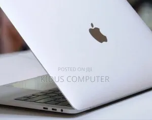 New Laptop Apple MacBook 2018 8GB Intel Core I5 SSD 256GB