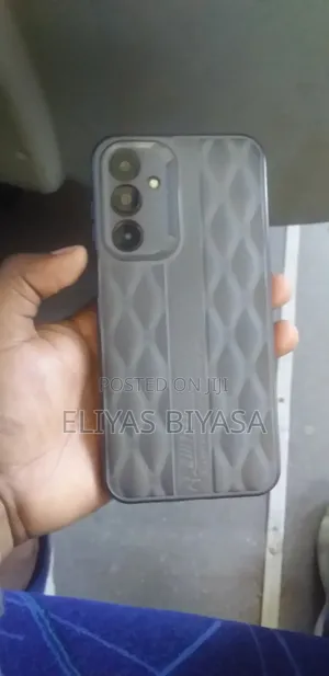 Samsung Galaxy M16 128 GB Silver