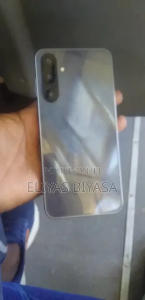 Samsung Galaxy M16 128 GB Silver